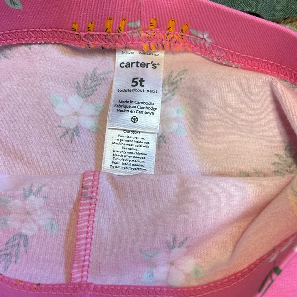 Carters 2pc set tank & shorts - Picture 4 of 7